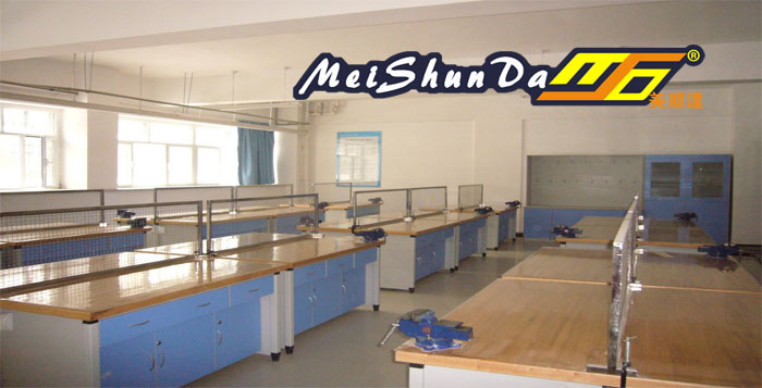通用技術(shù)實踐室